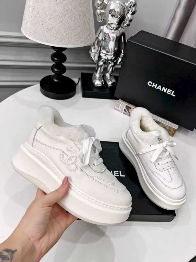 Ch**el sport shoes